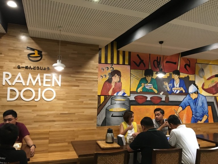 ラーメン全て150ぺソ！？ITパークに新たにできた【RAMEN DOJO】