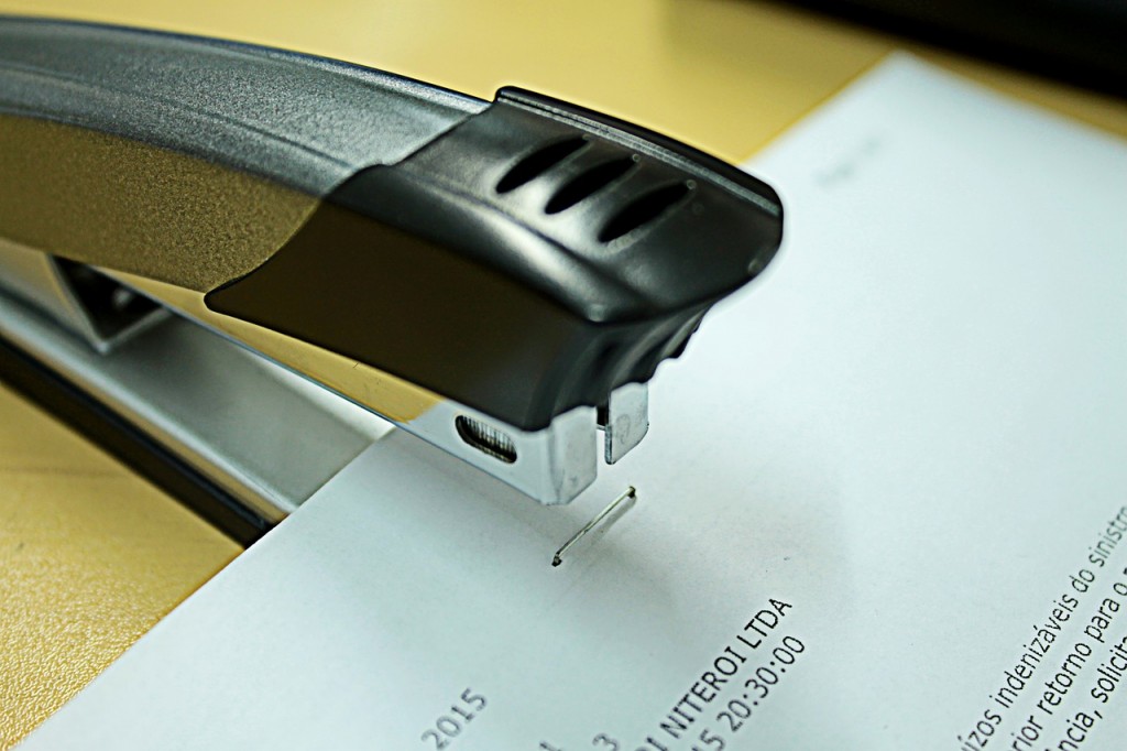 stapler-990469_1280