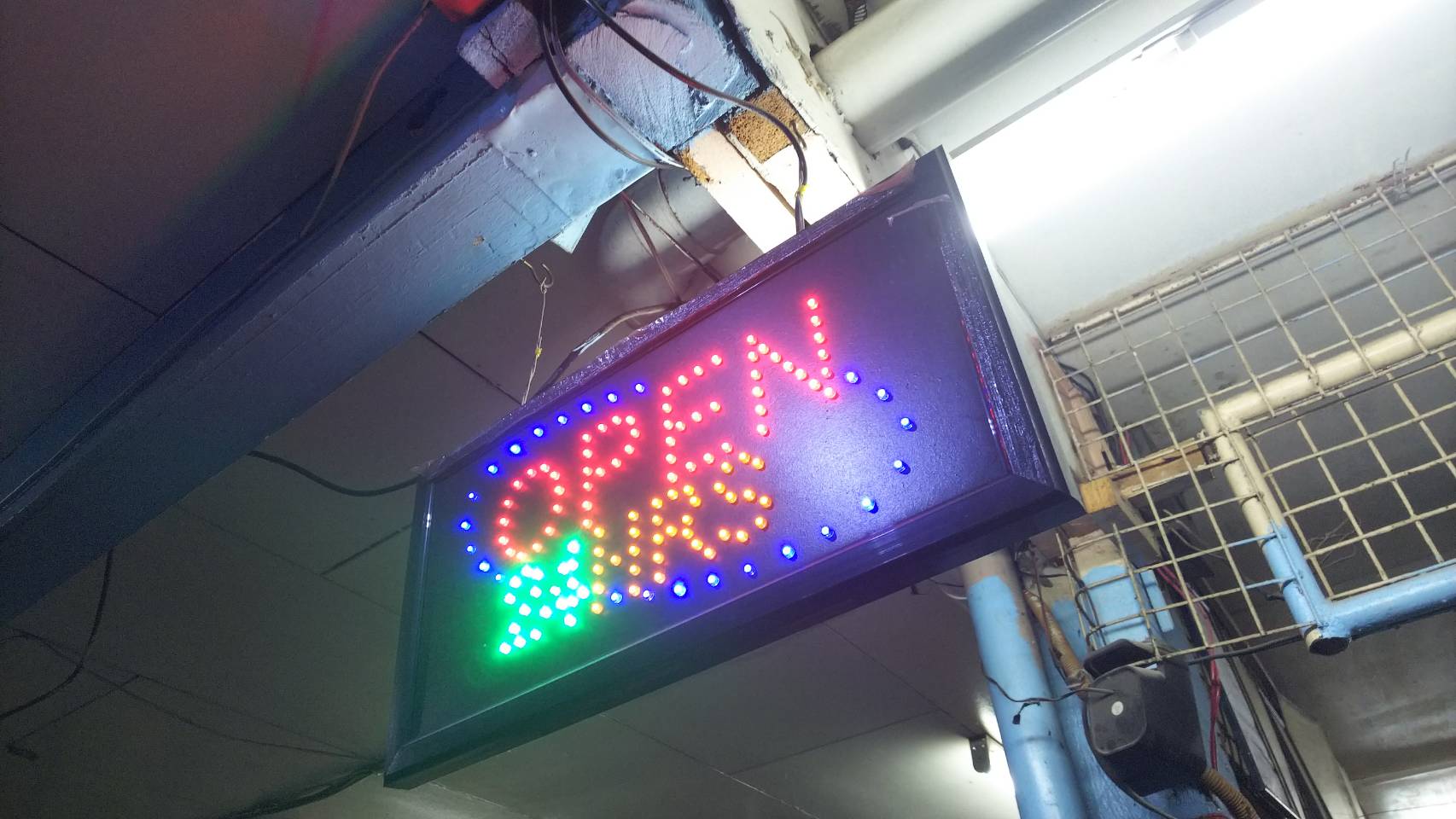 107588